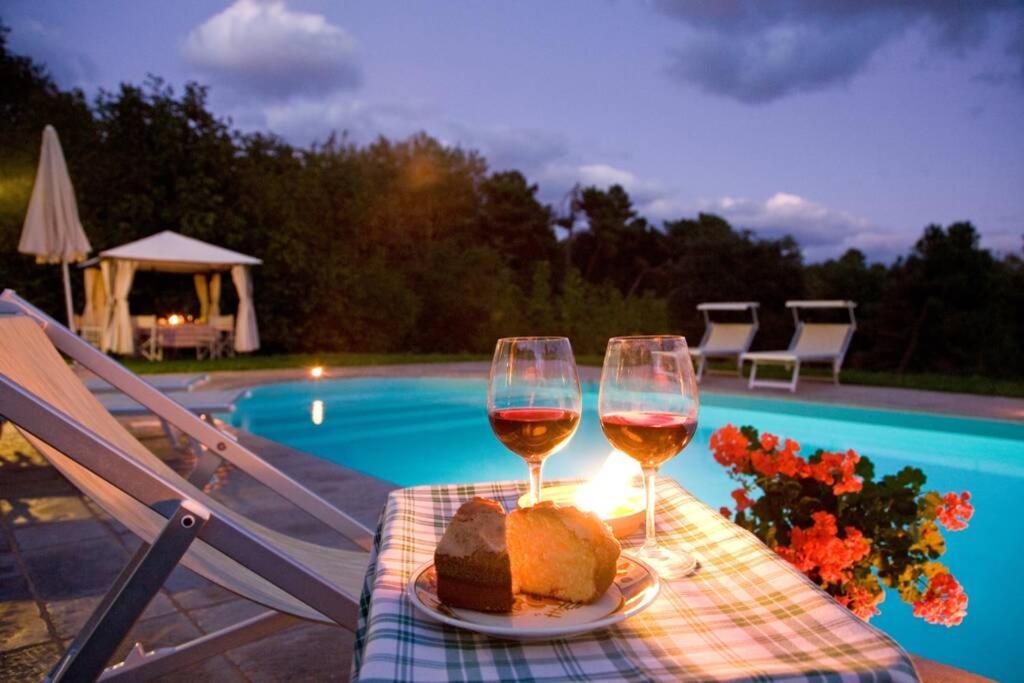 Villa Liz Tuscany, Private Pool, Hot Tub, Property Fenced, Pets Allowed Poppi Εξωτερικό φωτογραφία