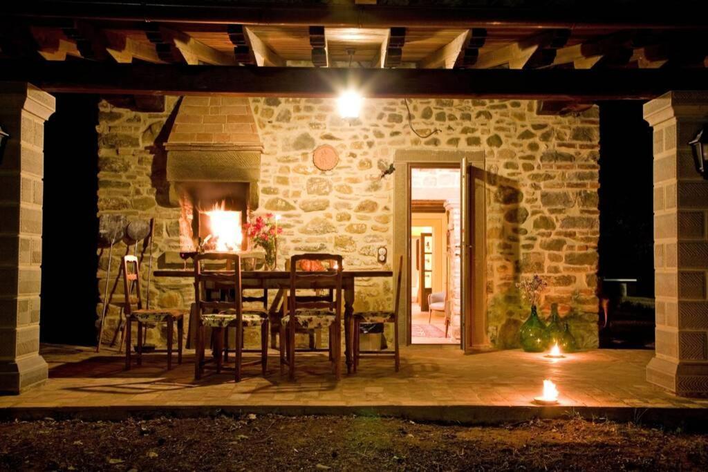 Villa Liz Tuscany, Private Pool, Hot Tub, Property Fenced, Pets Allowed Poppi Εξωτερικό φωτογραφία